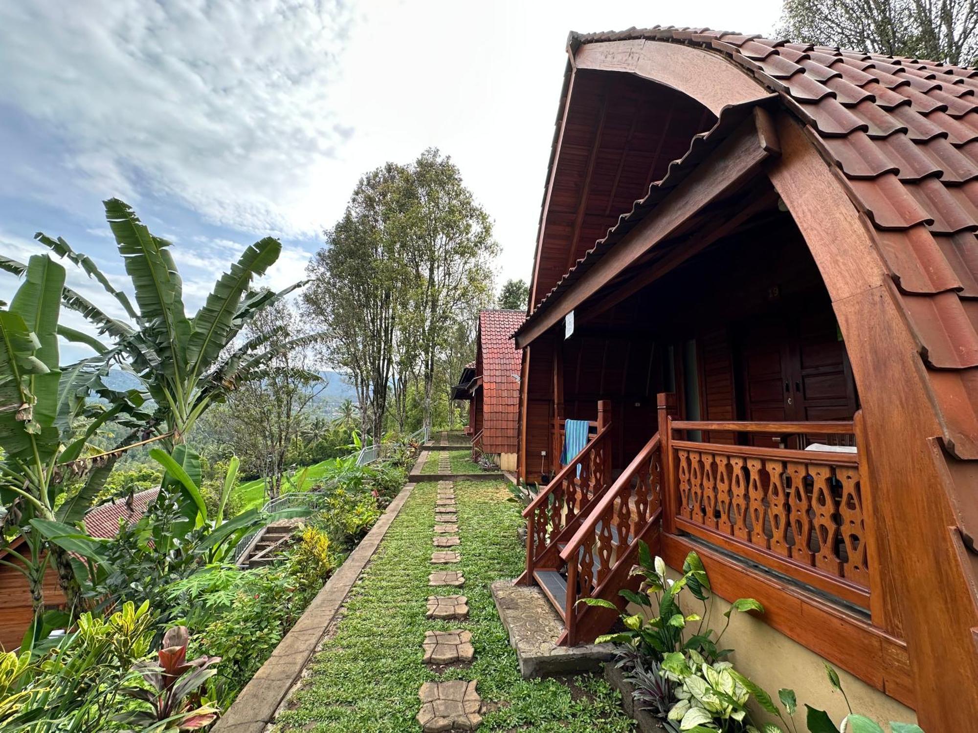 Villa Ipsa Munduk Exterior foto